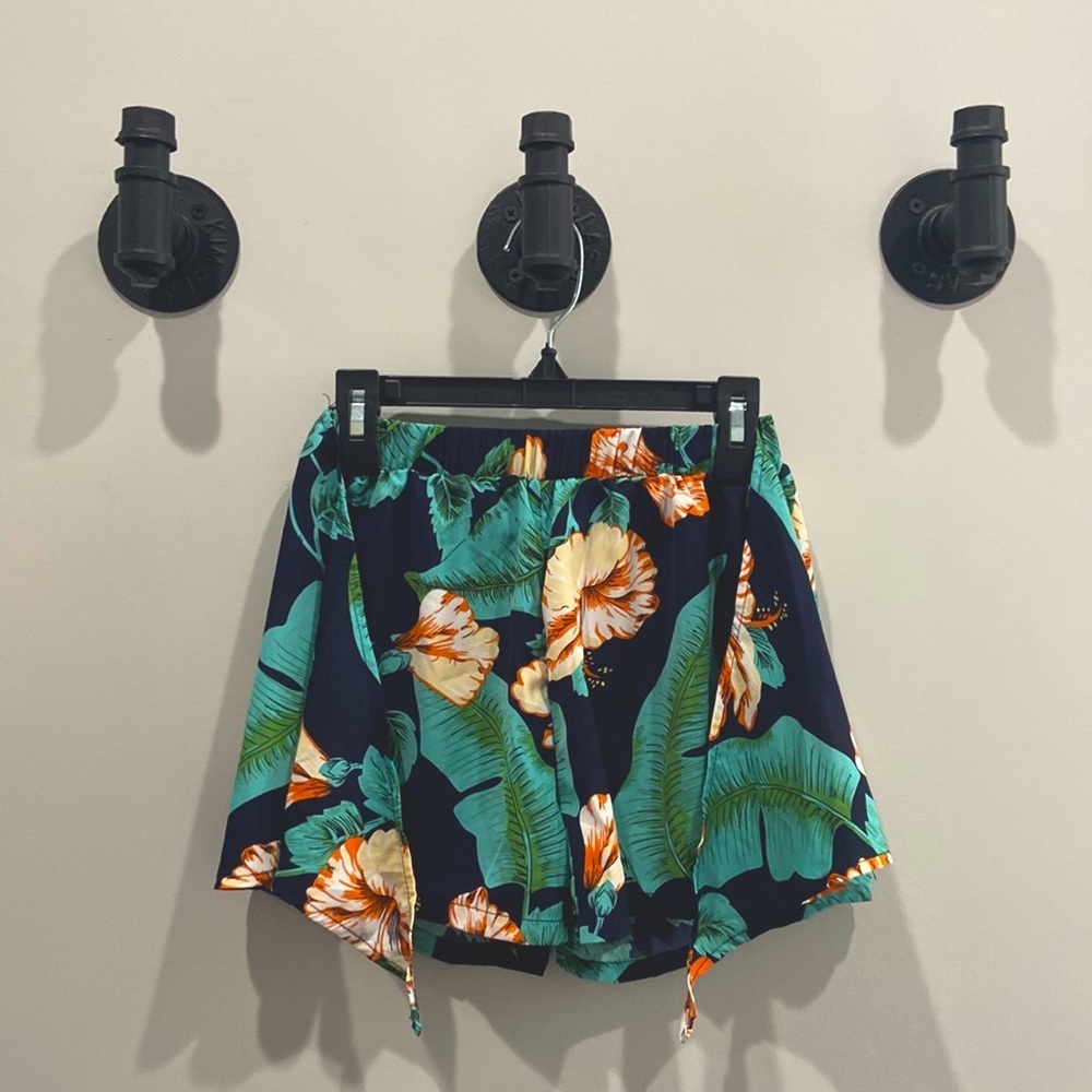 Girls Floral Shorts Size 11-12Y
